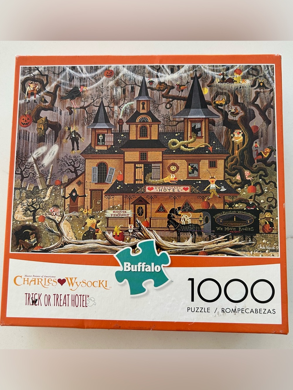 Buffalo - Trick or Treat Hotel 1000-Piece Jigsaw Puzzle